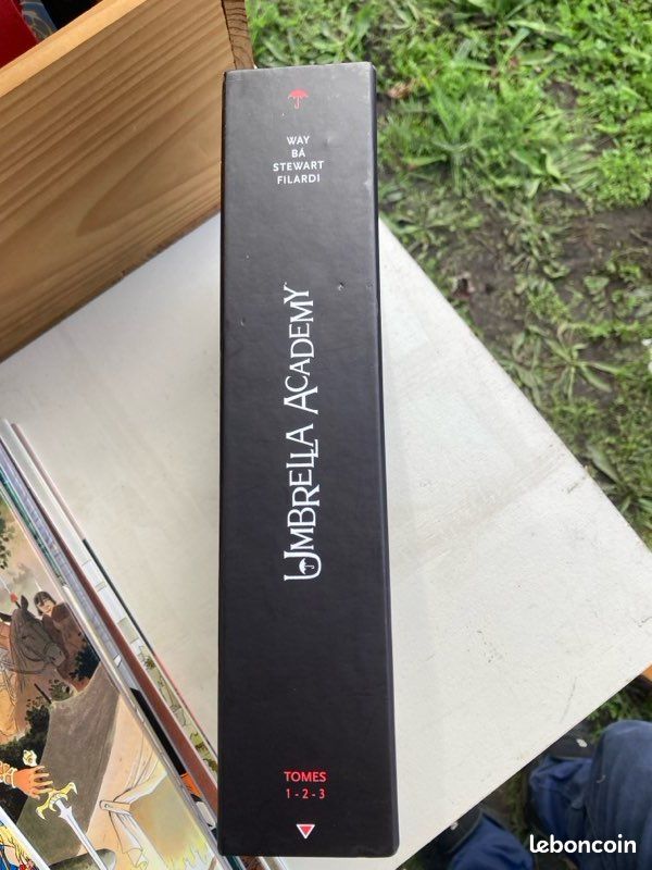 Coffret Comics BD Umbrella academy (image 1)