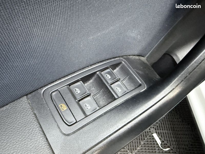 Seat ATECA 1.6 TDI 115CH START&STOP URBAN ECOMOTIVE DSG EURO6D-T (image 6)