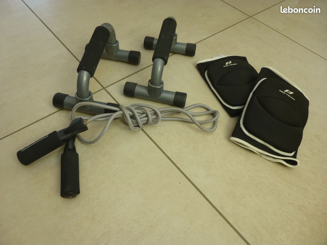 Lot d'accessoires de musculation (image 1)