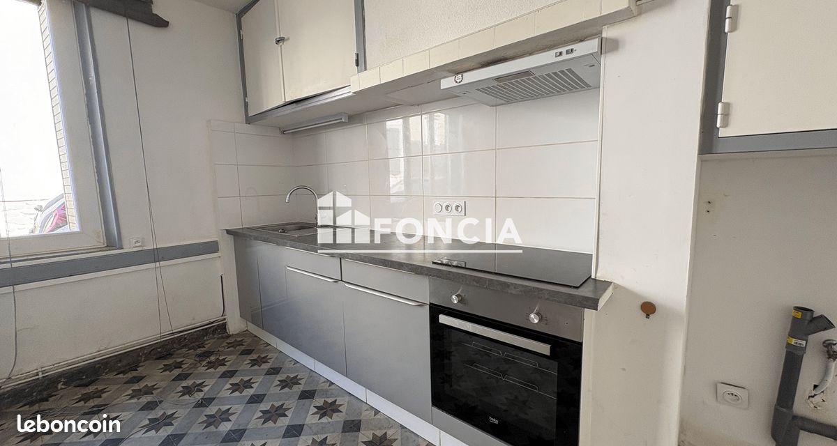 Maison 4 pièces 122 m² · à Castres · 122 m² · 750 €/mois