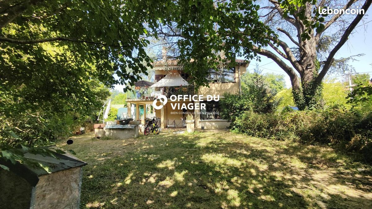Maison 9 pièces 225 m² · à Mirande · 225 m² · 95 300 €