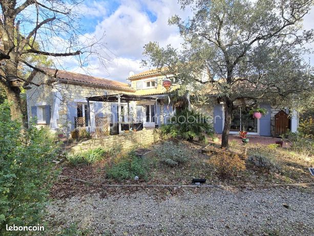 Villa 7 pièces 200 m²
