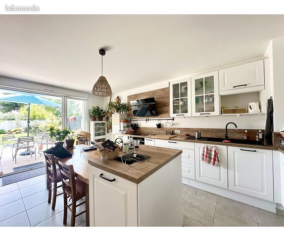 Maison 4 pièces 82 m² · à Lunel · 82 m² · 287 000 €