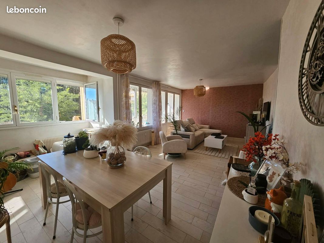 Appartement 3 pièces 73 m² · à Roanne · 73 m² · 125 000 €