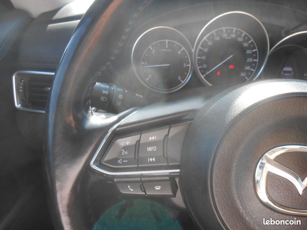 MAZDA CX-5 2.2L Skyactiv-D 150 ch 4x2 Signature / VENTE UNIQUEMENT A PROFESSIONNEL DE L'AUTOMOBILE (image 22)