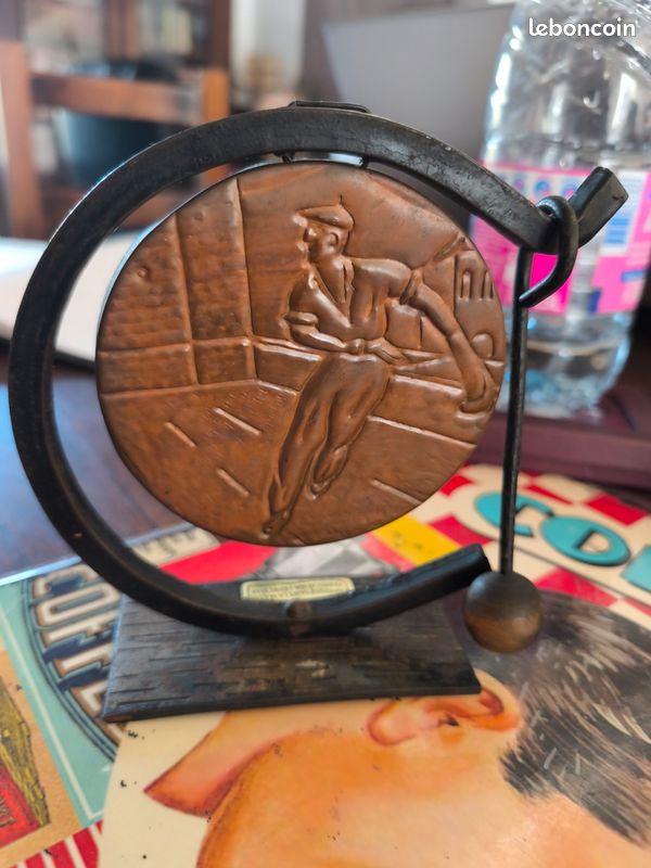 Gong en cuivre et fer forgé (image 2)