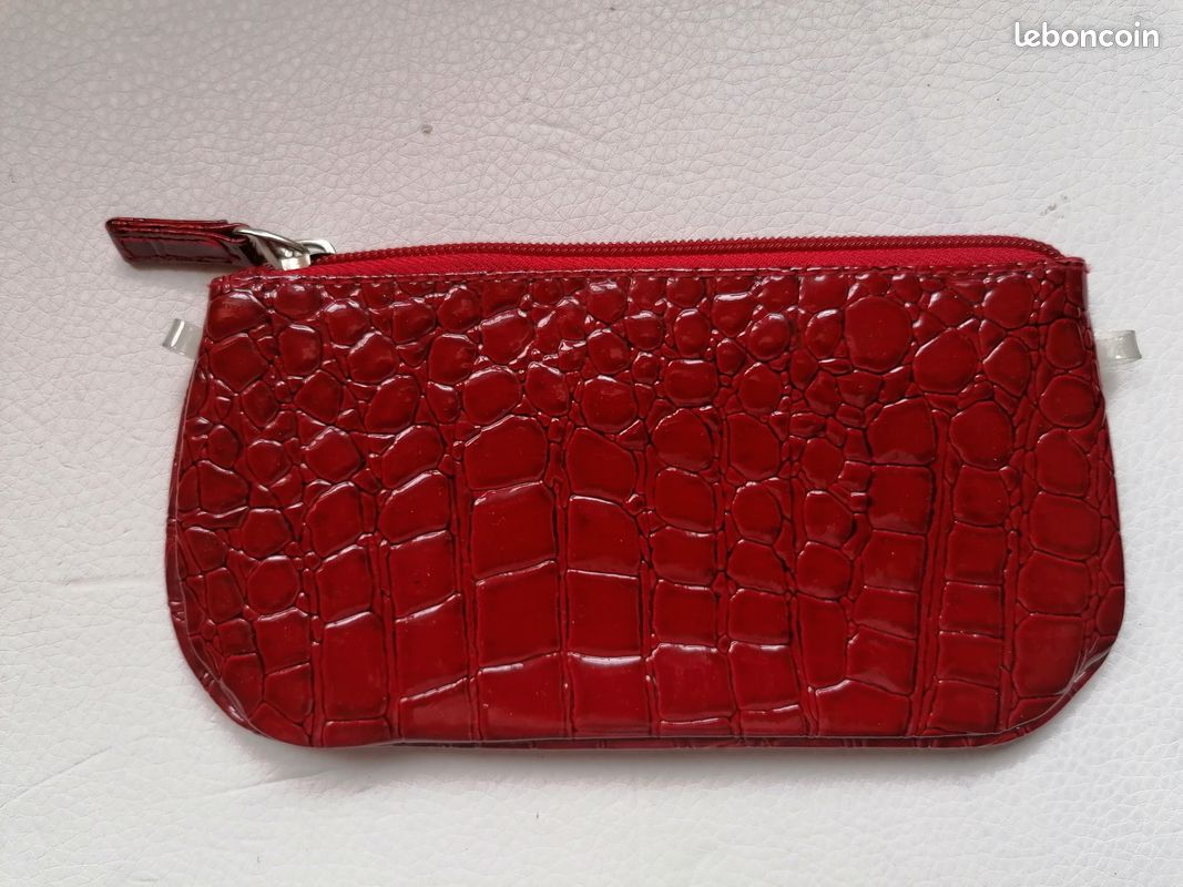 Pochette etui rouge (image 1)