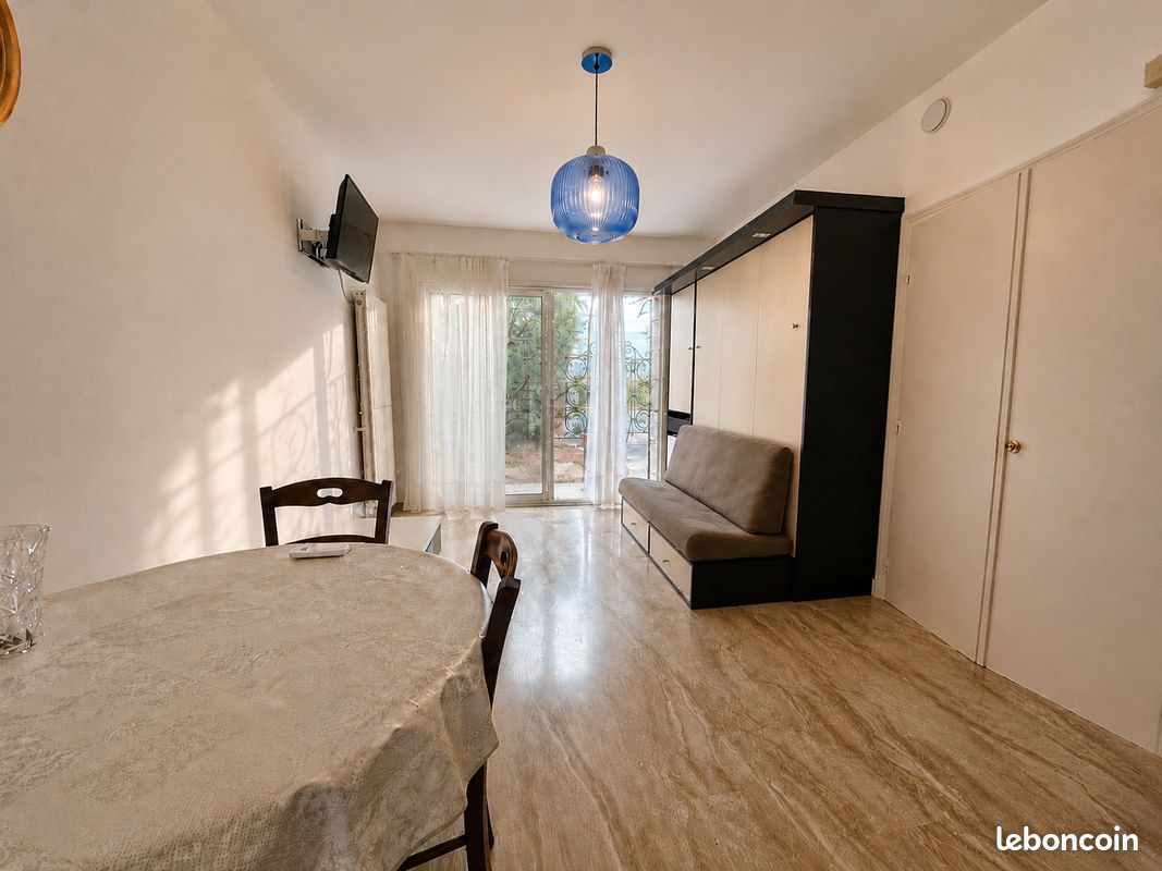 Appartement 1 pièce 27 m² · à Nice · 27,4 m² · 880 €/mois