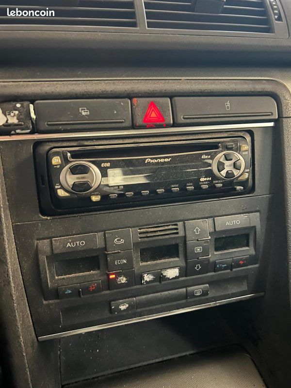 AUDI - A4 - 1.9 TDI - 101 cv - REFERENCE - 2002 - 306 000 km - Attelage (image 12)