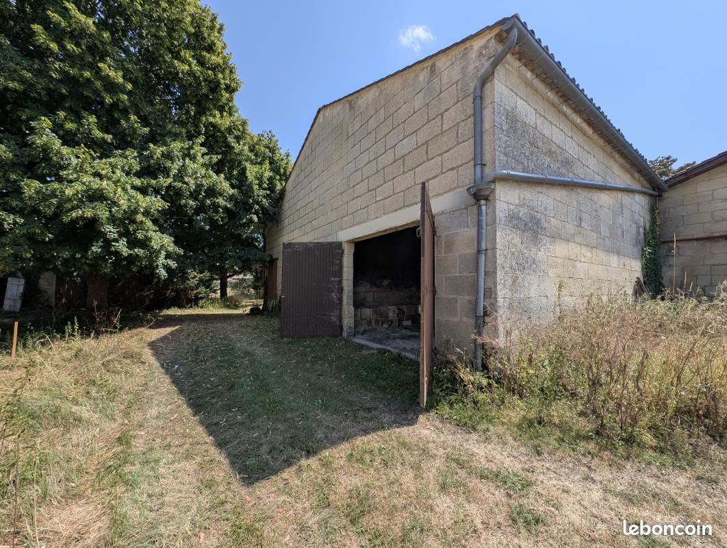 Maison 83 m² · à Arveyres · 83 m² · 65 000 €