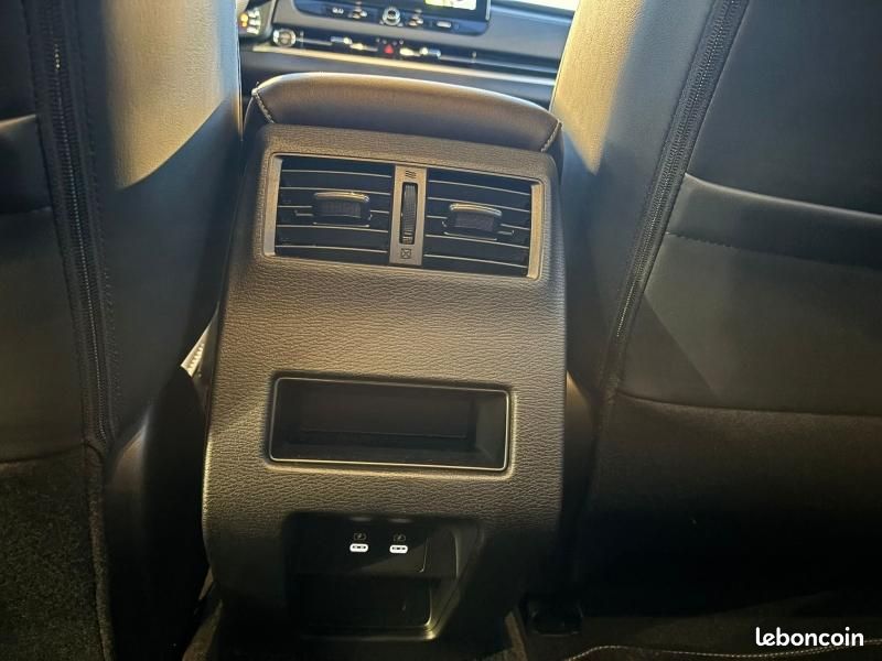 Mitsubishi Outlander 2.4 PHEV 306ch Intense 4WD (image 25)