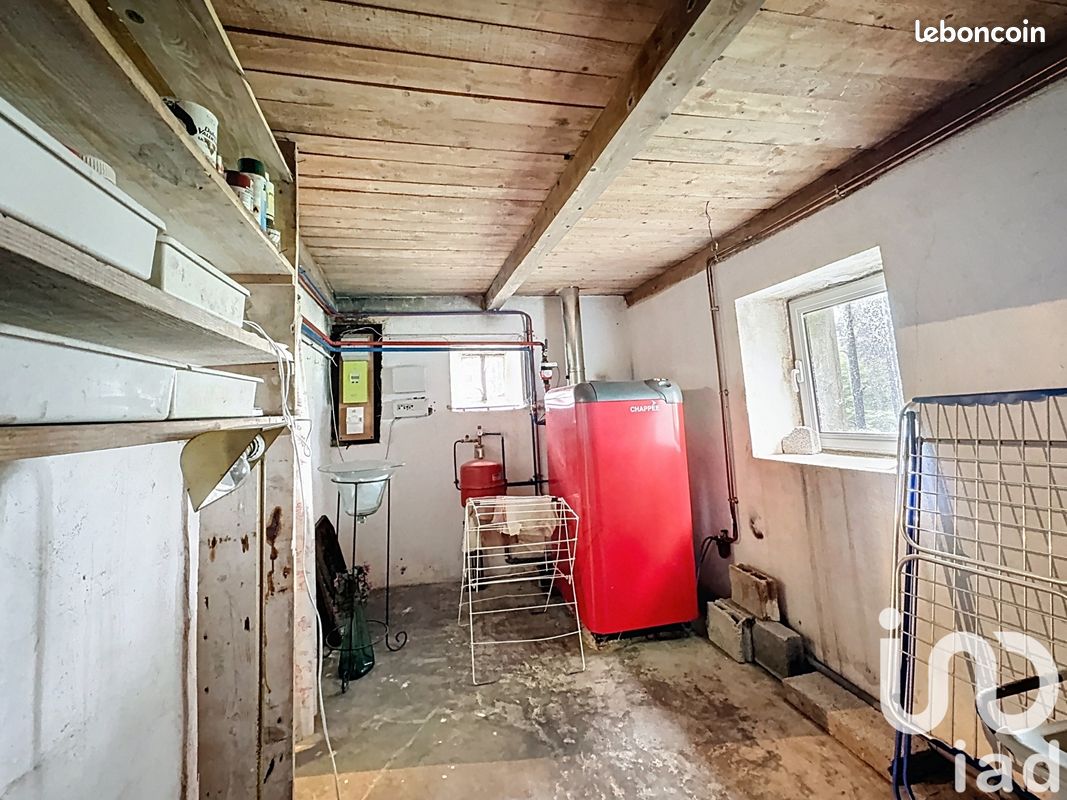 Propriété 8 pièces 275 m² (image 13)