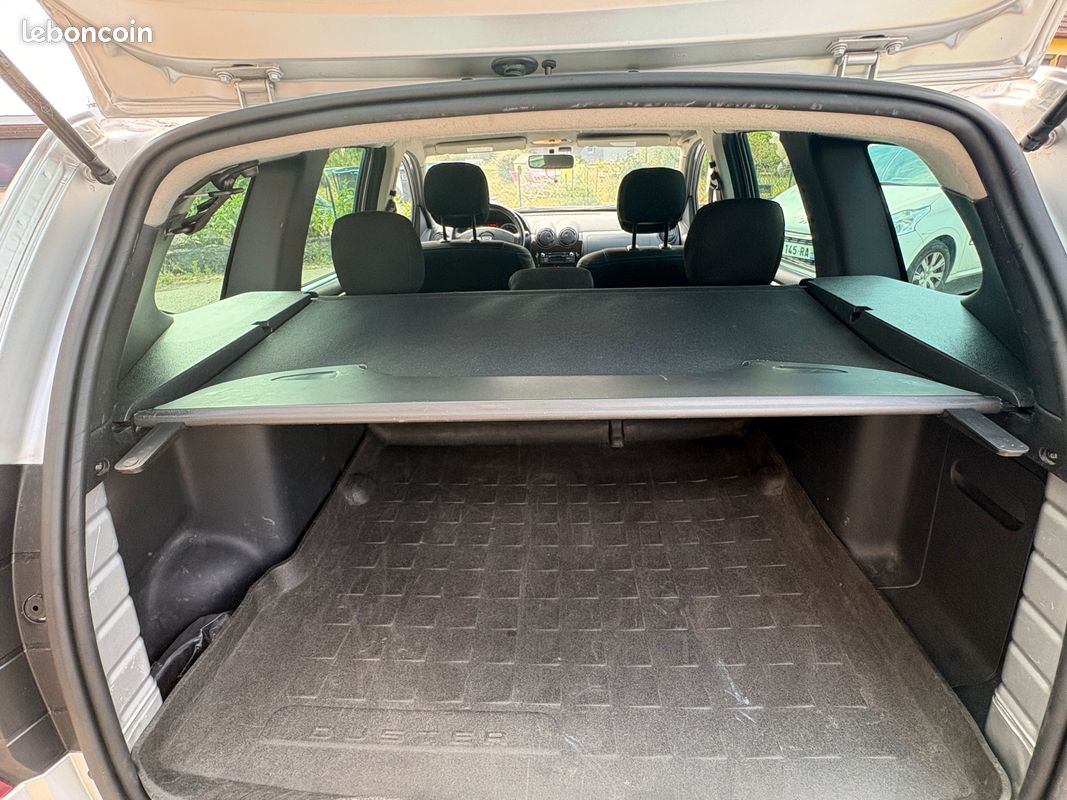 Dacia Duster 1.5 dCi Prestige 4x4 110ch/ Courroie de distri à jour/ Bluetooth/ Attelage/ Jantes alu/ 184.400 kms (image 11)