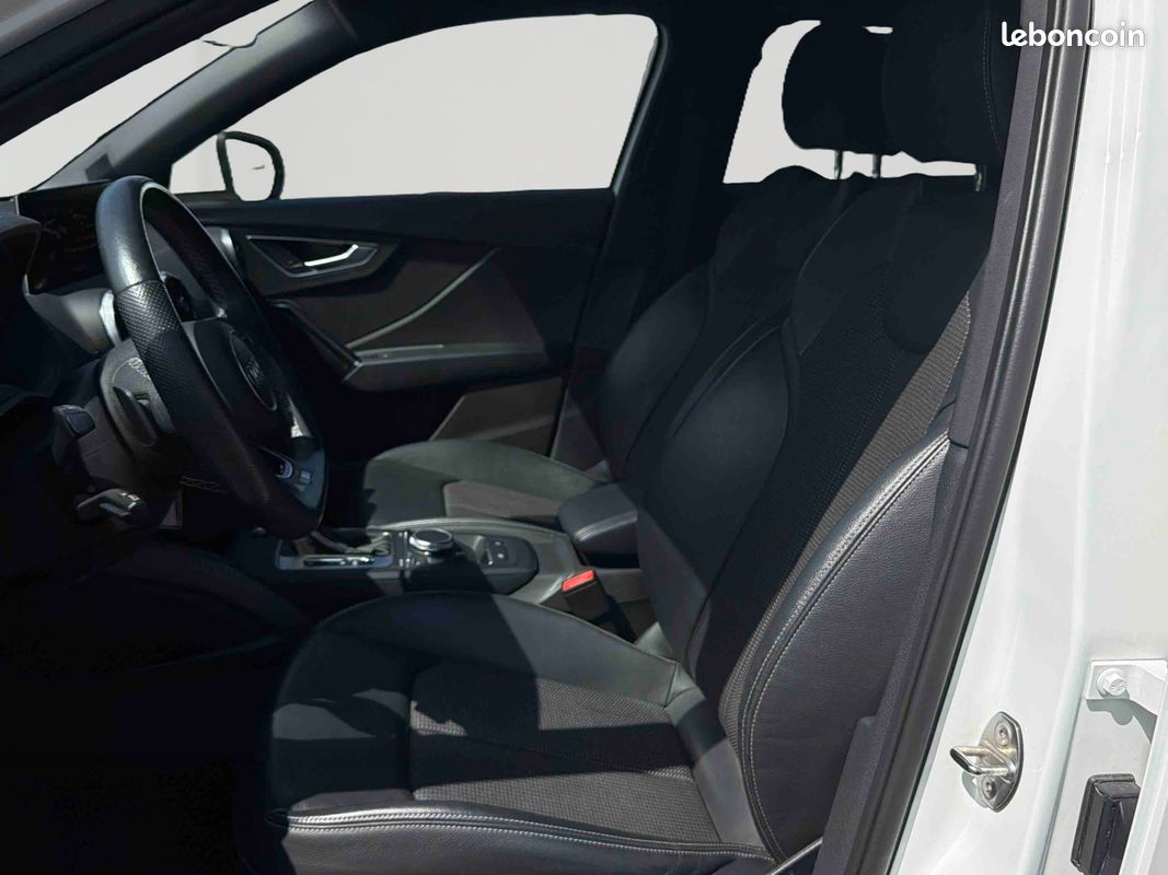 AUDI Q2 35 TFSI 150 S tronic 7 S line (image 10)