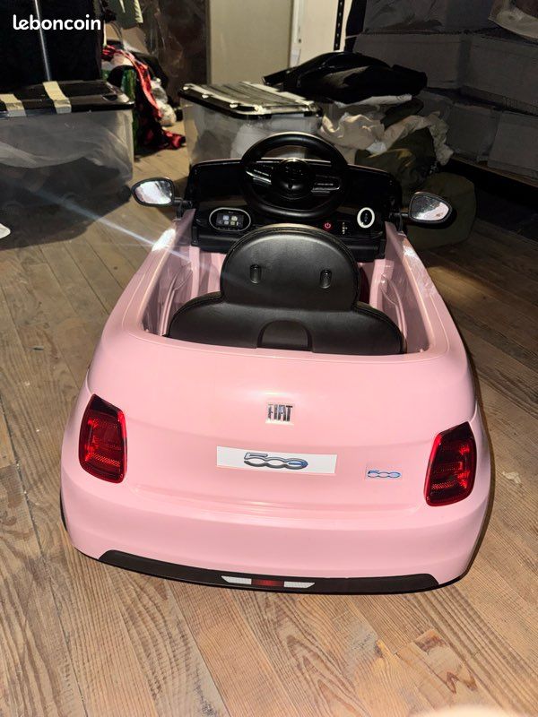 Voiture enfant Fiat (image 4)
