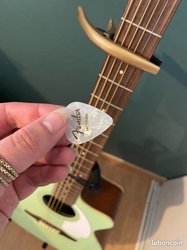 Guitare Fender- Newporter player Wn surf green (image 3)