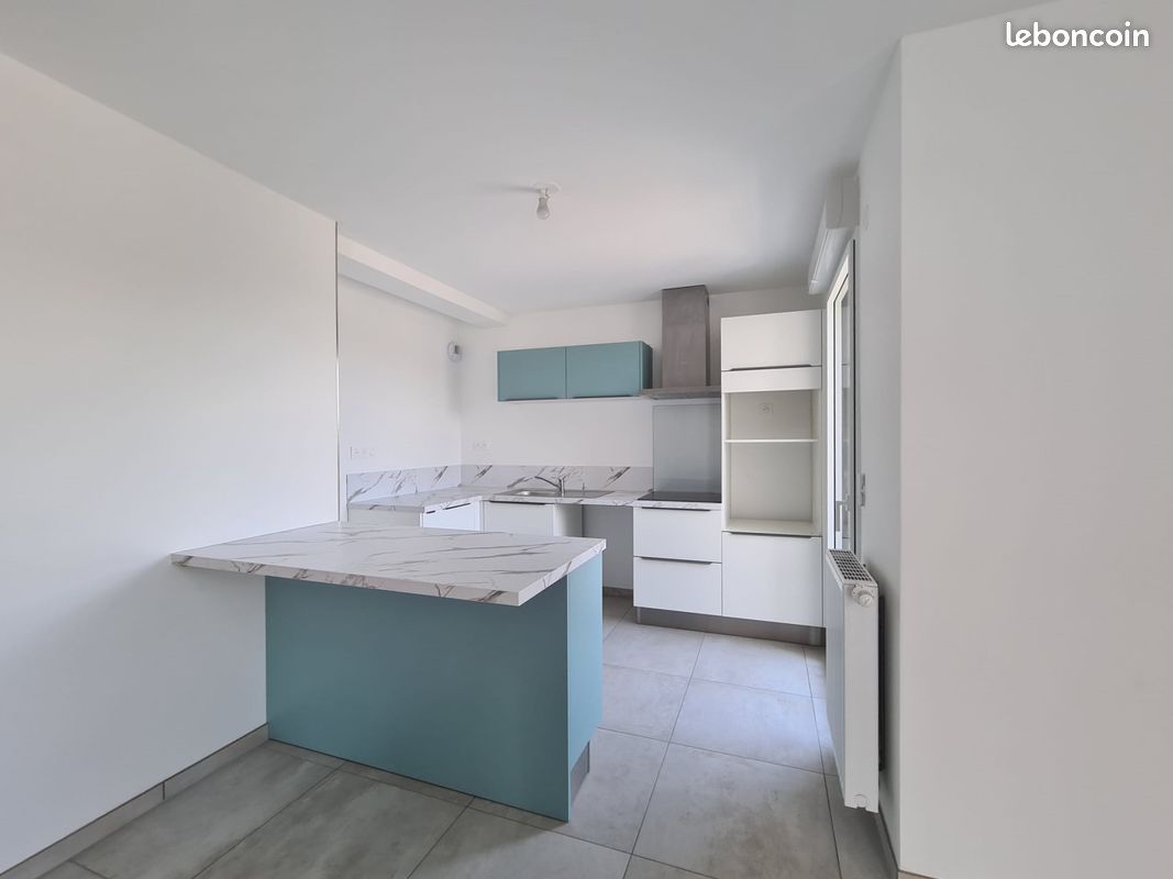 Appartement 3 pièces 74 m² · à Chamalières · 74 m² · 985 €