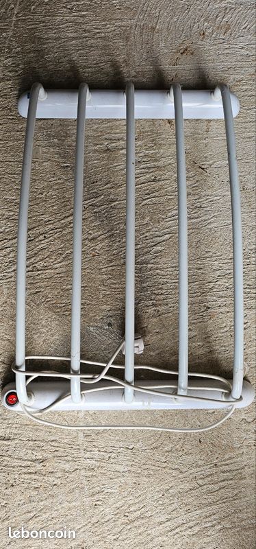 Radiateur sèche serviette électrique (image 1)