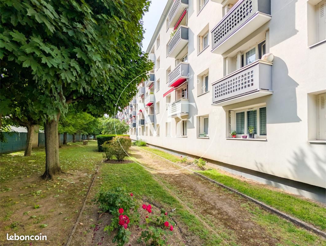 Appartement 3 pièces 63 m² · à Rueil-Malmaison · 63 m² · 259 000 €