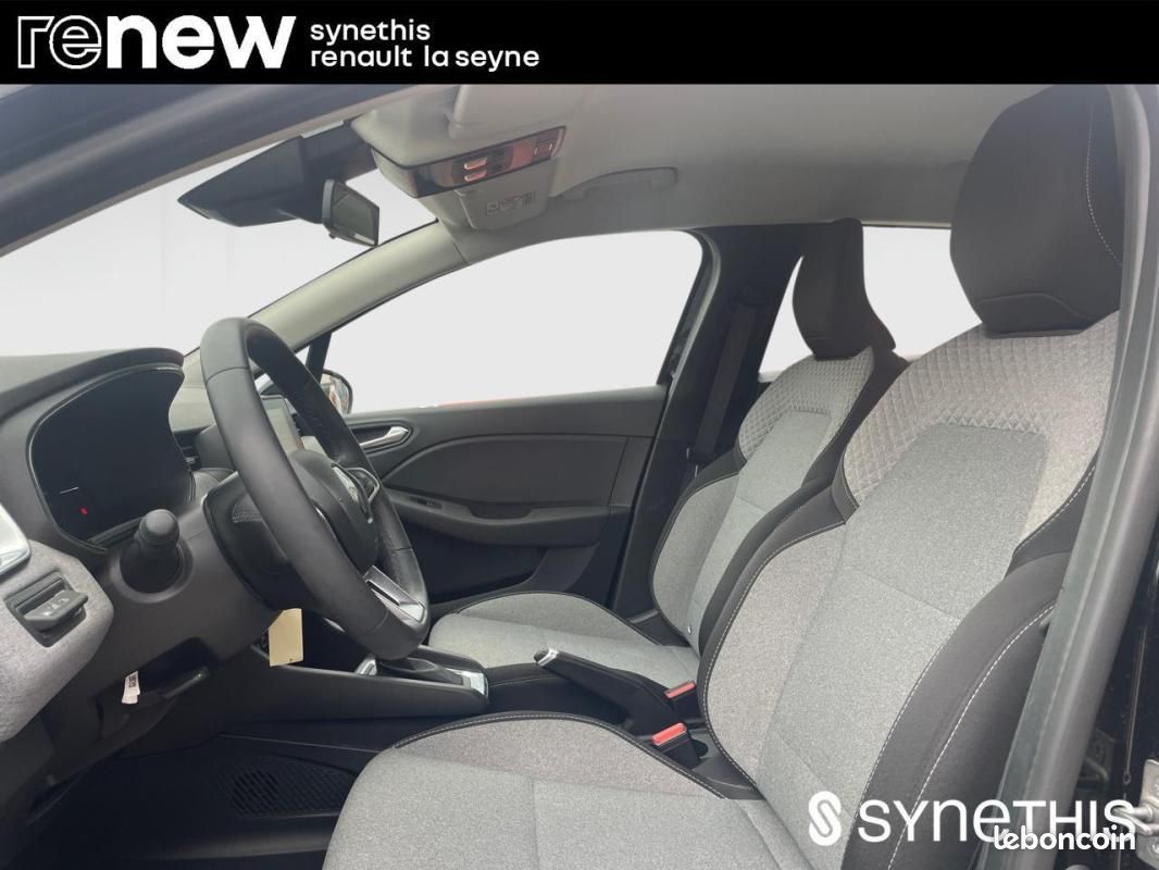Renault Clio V E-Tech full hybrid 145 Evolution (image 8)