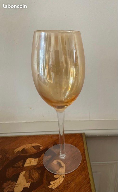 Lot de 12 verres à pieds irisés (image 2)