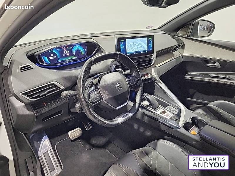 Peugeot 3008 Hybrid4 300 e-EAT8 GT Pack (image 9)