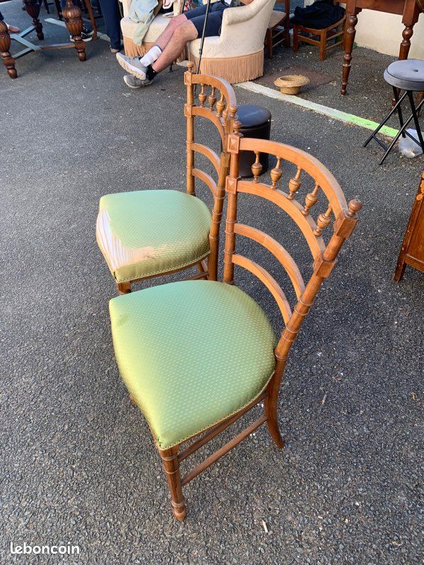 Lot de deux chaises en soie (image 2)