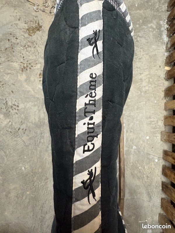 Tapis de selle noir Equi-Theme taille full (image 4)