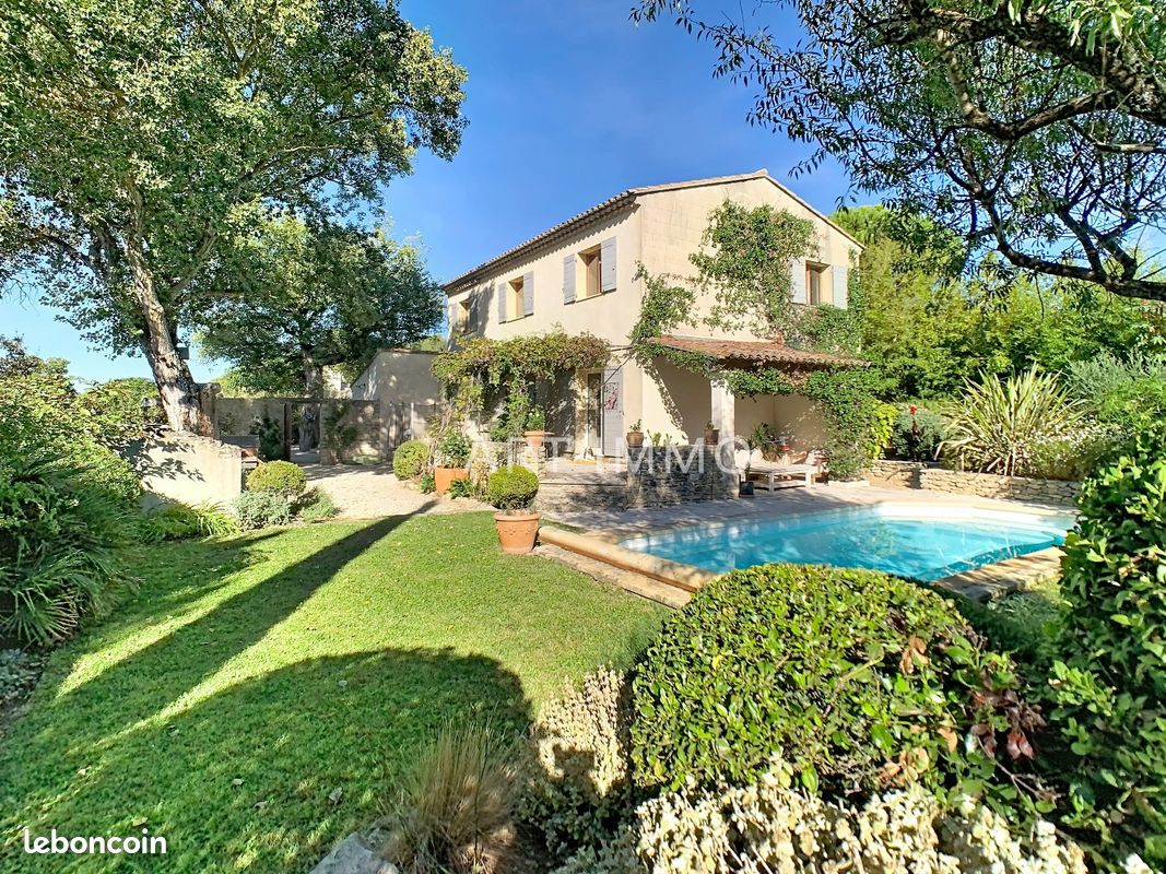 Maison 5 pièces 158 m² · à Cabrières-d'Avignon · 158 m² · 749 000 €