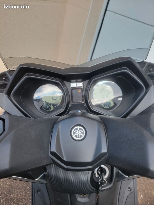 Xmax 125cc (image 3)
