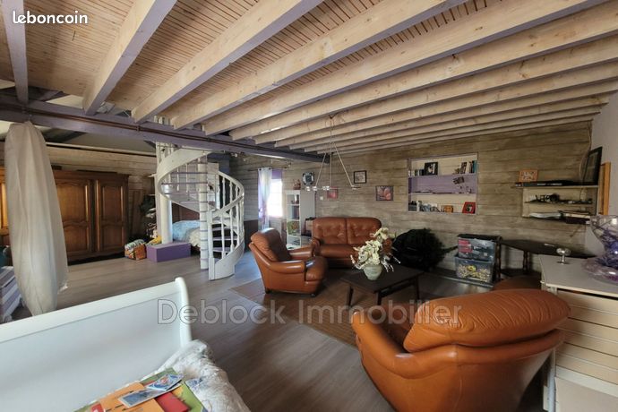 Maison 4 pièces 165 m²