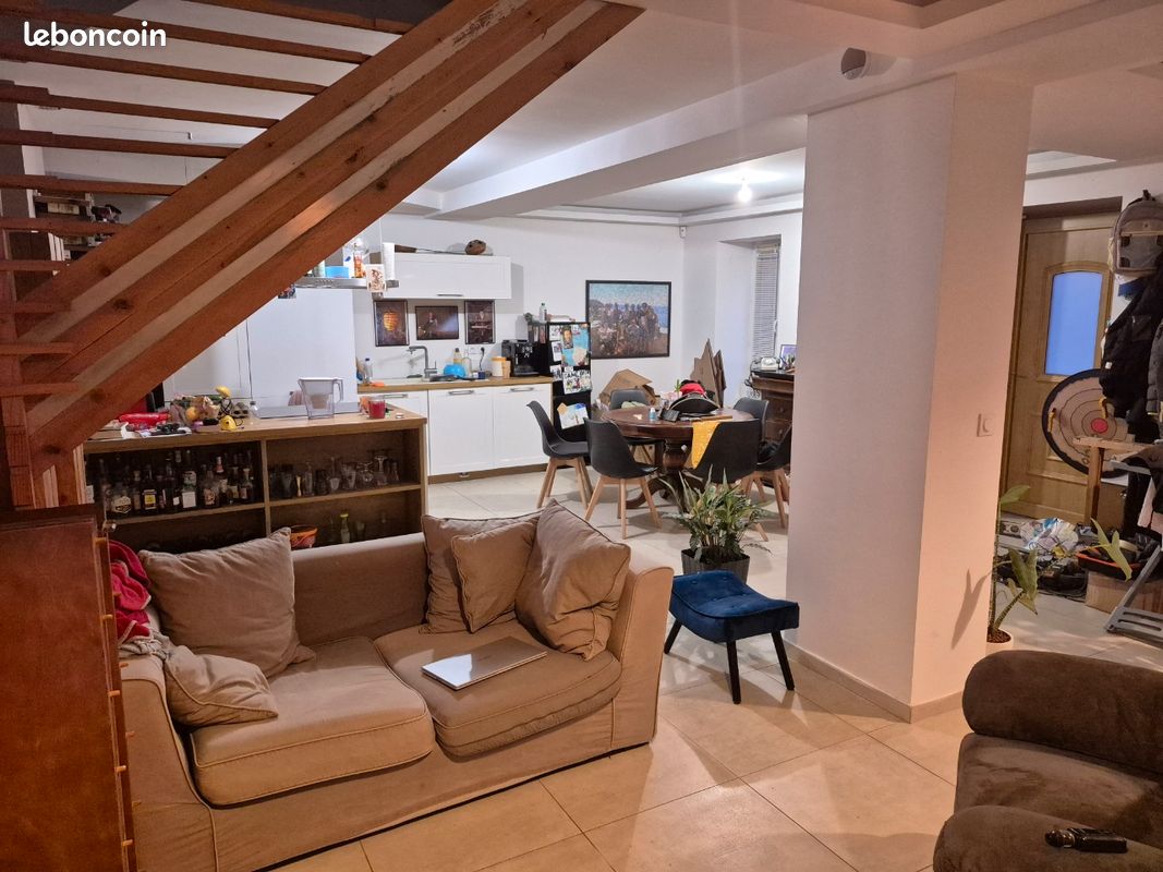 Maison 5 pièces 130 m² · à Saint-Renan · 130 m² · 1 200 €/mois