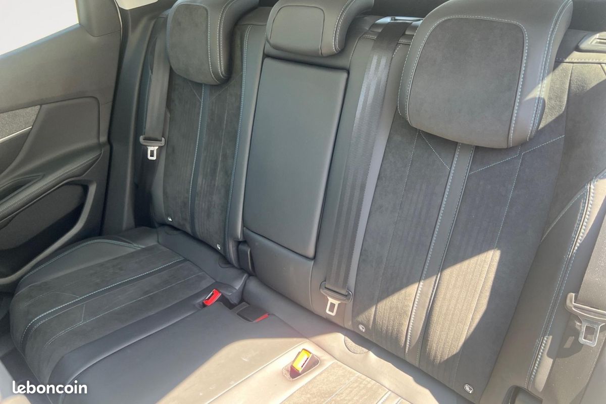 Peugeot 3008 1.2 puretech 130 crossway eat6 (image 12)
