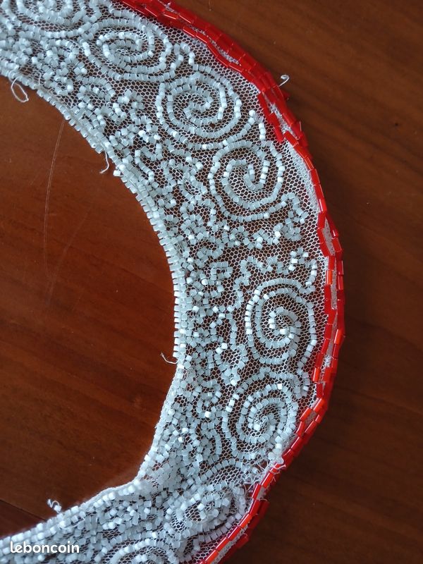 Col Fantaisie Perles Et Strass Blanc - Avec Dentelle Et Fermoir Métal - Neuf Avec étiquettes