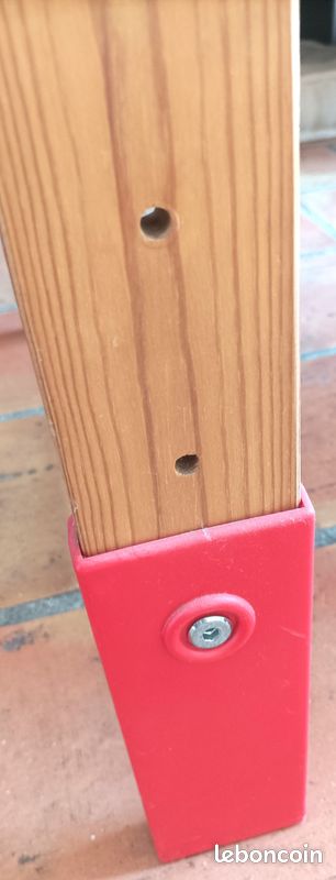 Table en bois pour enfant (image 4)