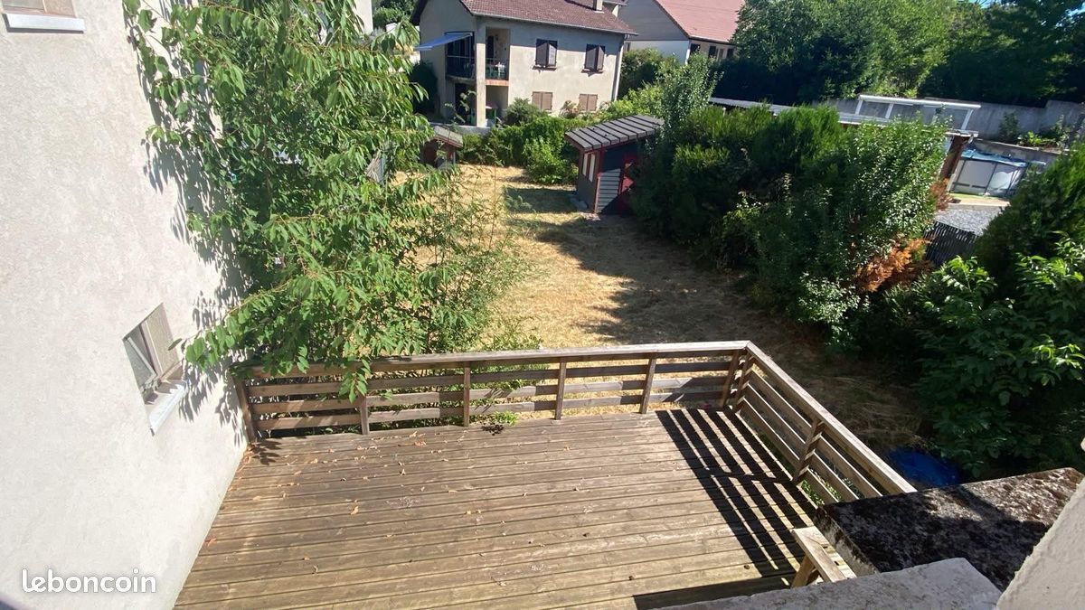 Maison 5 pièces 100 m² · à Rozay-en-Brie · 100 m² · 132 000 €