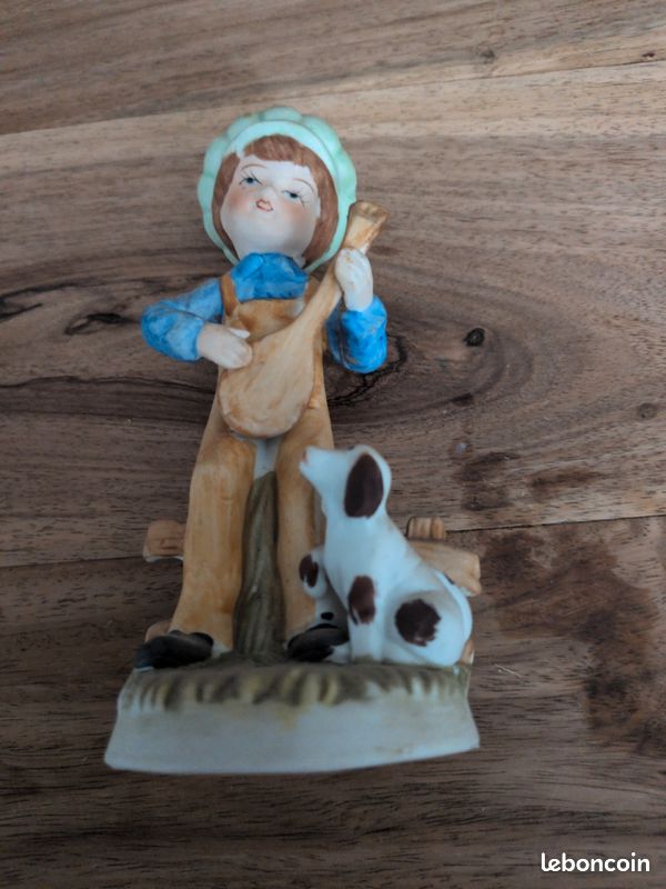 Figurine en biscuit de porcelaine (image 3)