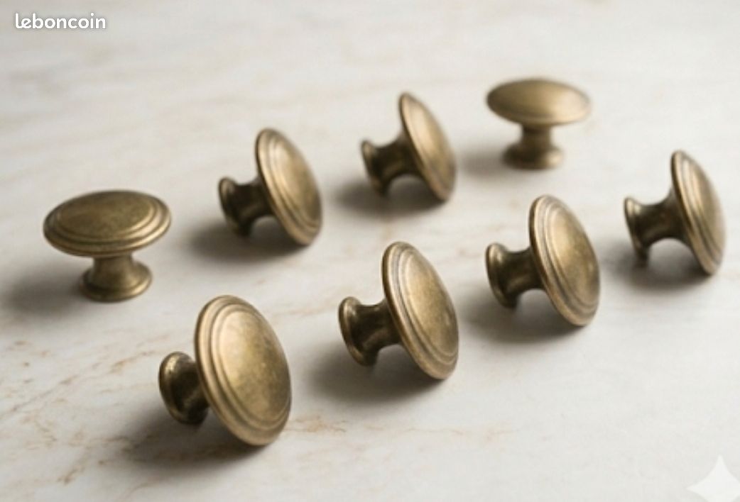 Lot de 8 boutons meuble tirage poignée tiroirs placard métal vintage relooking ancien laiton doré c1 - Ameublement