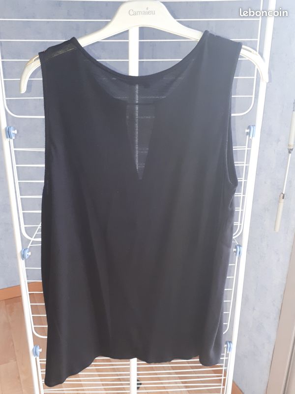 Débardeur noir avec motifs (image 2)