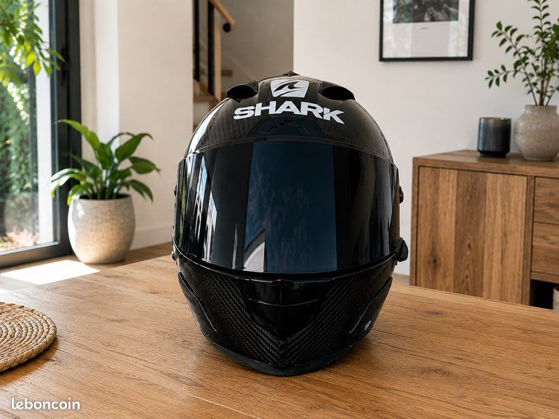 Casque Shark AERON GP Full Carbon (image 2)