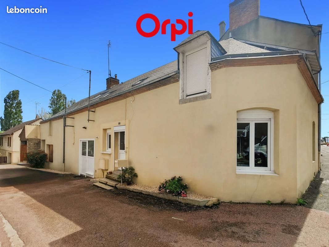 Maison 5 pièces 133 m² · à Connerré · 133 m² · 165 000 €