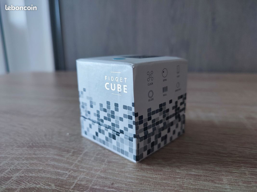 Fidget Cube – Lot De 10 Jouets Anti-stress – Pour Adulte, Enfant, école, Bureau, Voyage