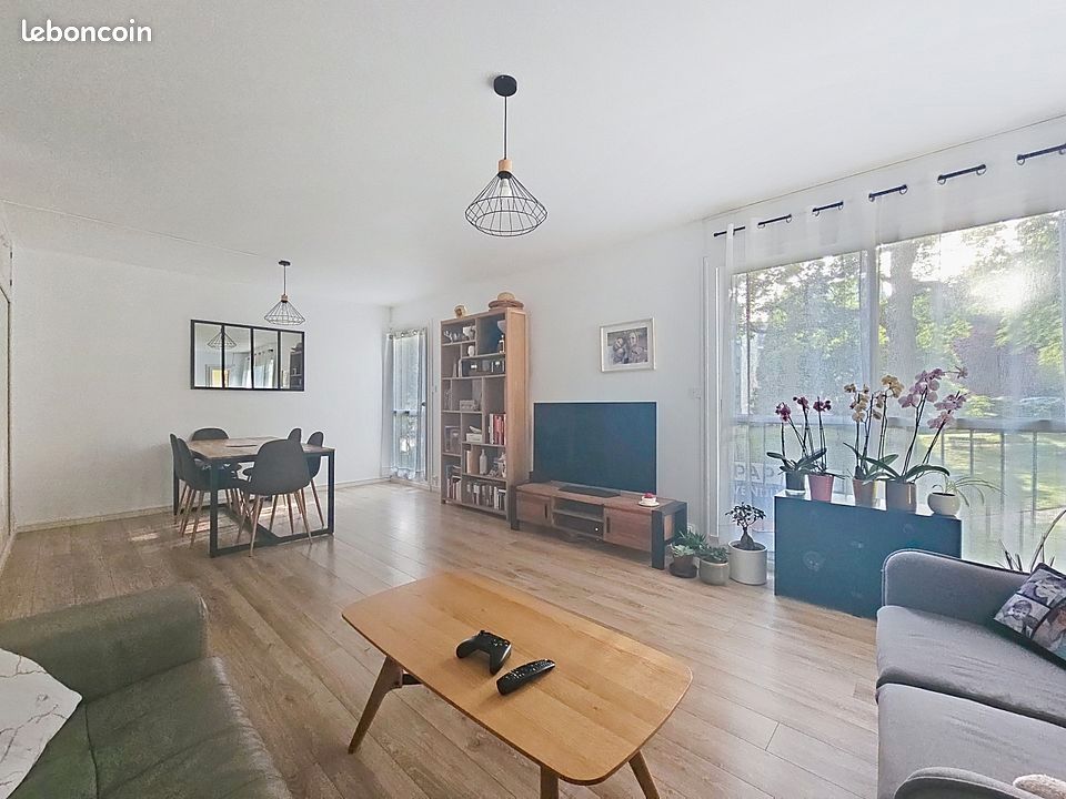 Appartement 3 pièces 72 m² · à Avon · 72 m² · 135 000 €