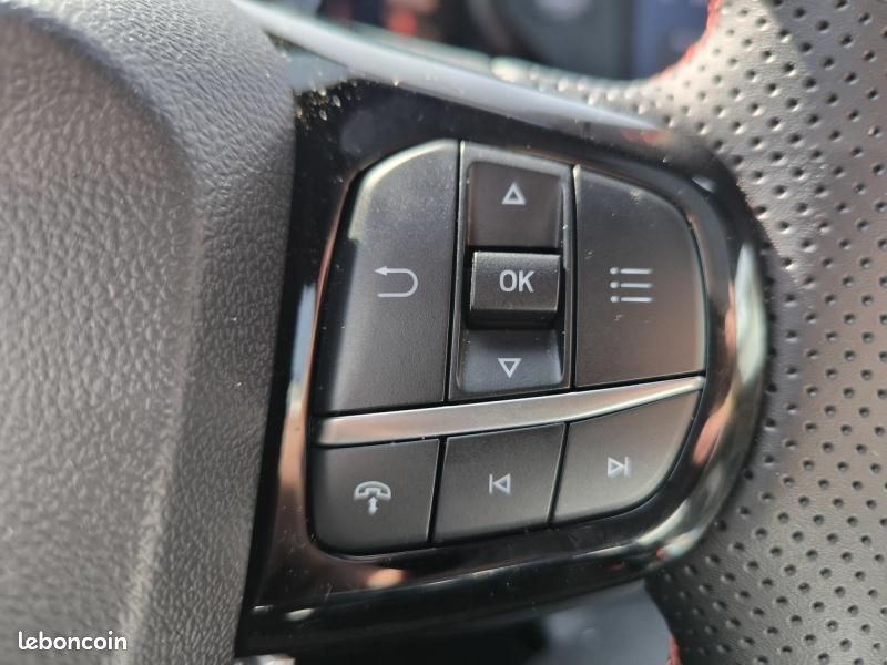 Ford Puma 1.0 EcoBoost Hybrid 125ch ST-Line X S&S Powershift (image 23)