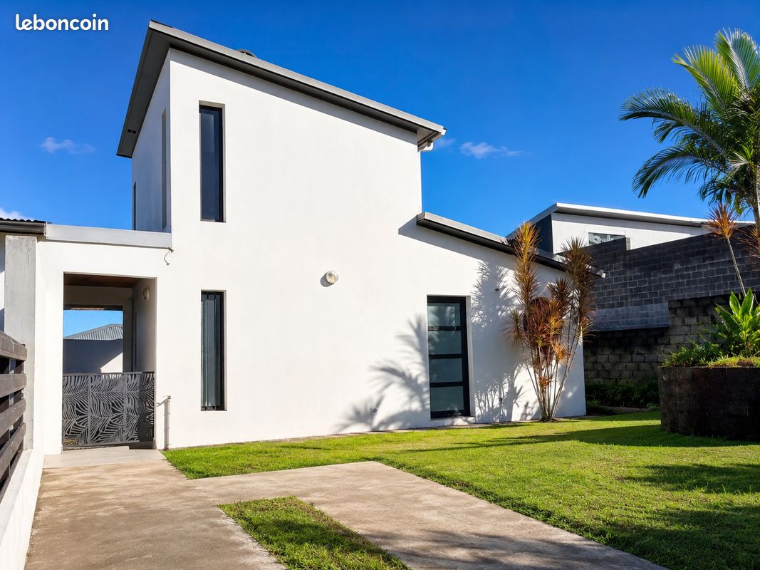 Maison 3 pièces 76 m² · à Petite-Île · 76,1 m² · 277 000 €
