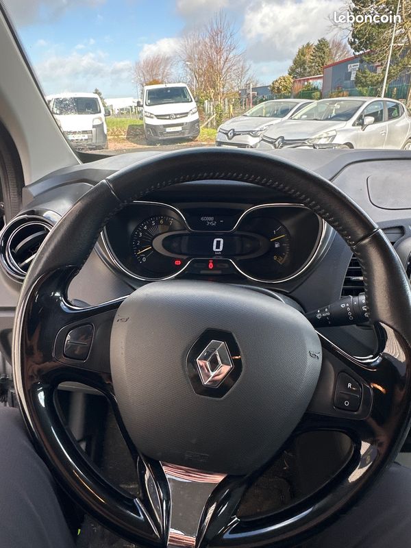 RENAULT Captur 0.9 TCe 12V eco2 S&S 90 cv (image 8)