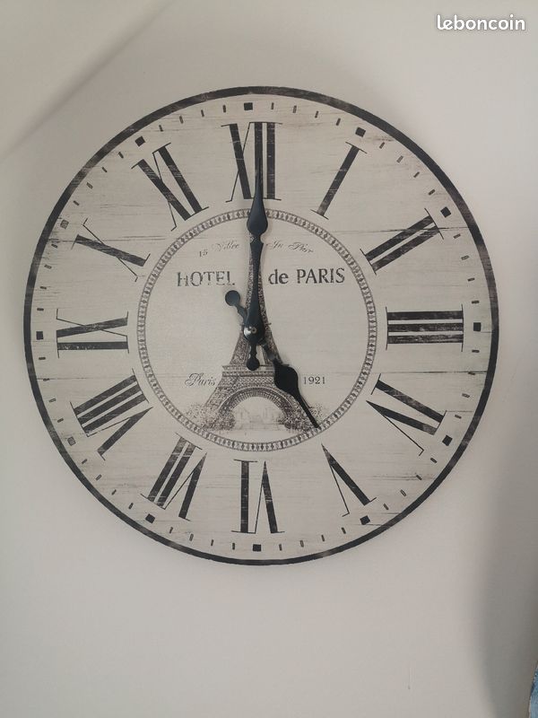 Horloge hôtel de Paris (image 2)