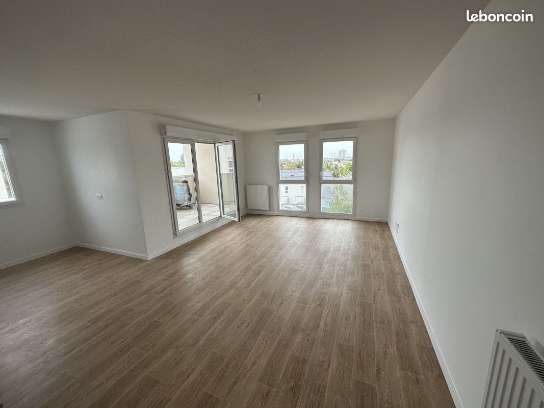 Appartement 4 pièces 84 m² · à Lormont · 84 m² · 1 032 €/mois