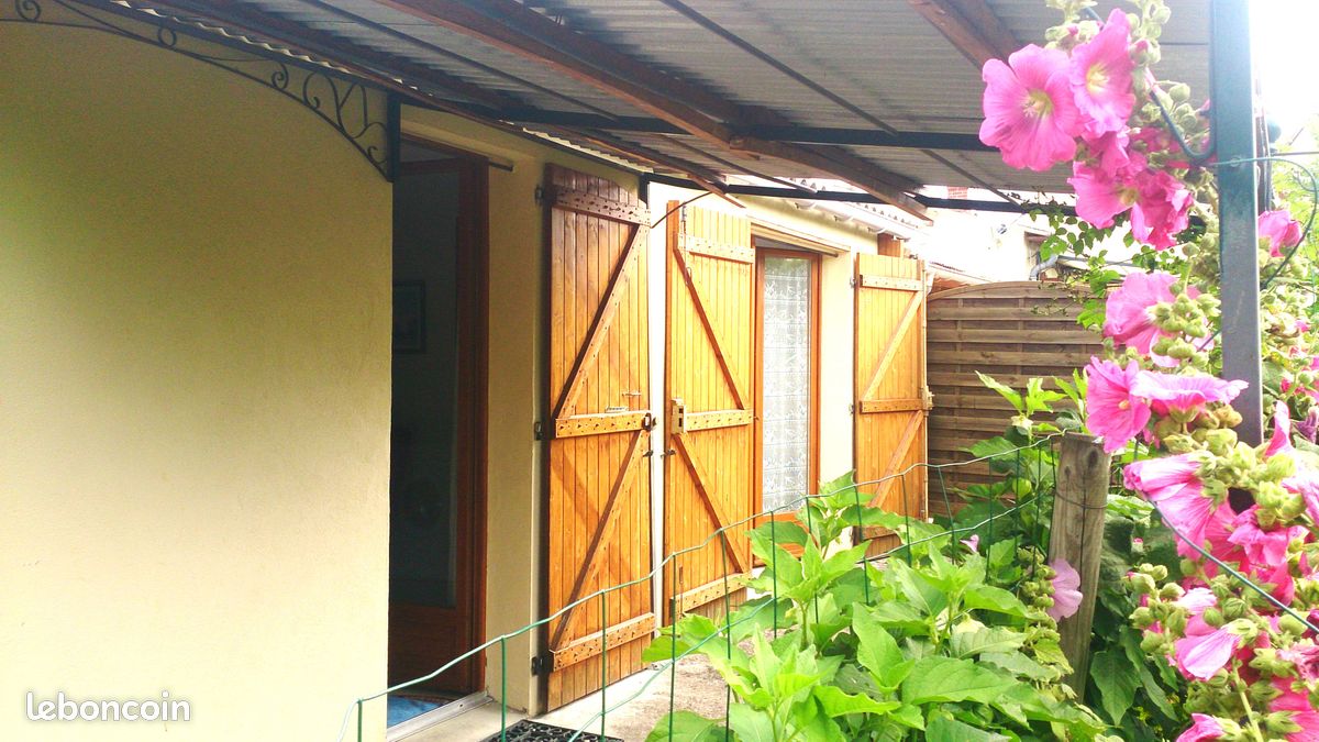 Maison 5 pièces 122 m² · à Néris-les-Bains · 122 m² · 160 000 €