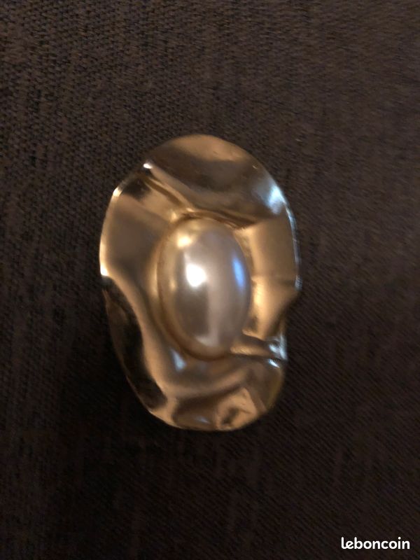 Broche faitaisie (image 1)